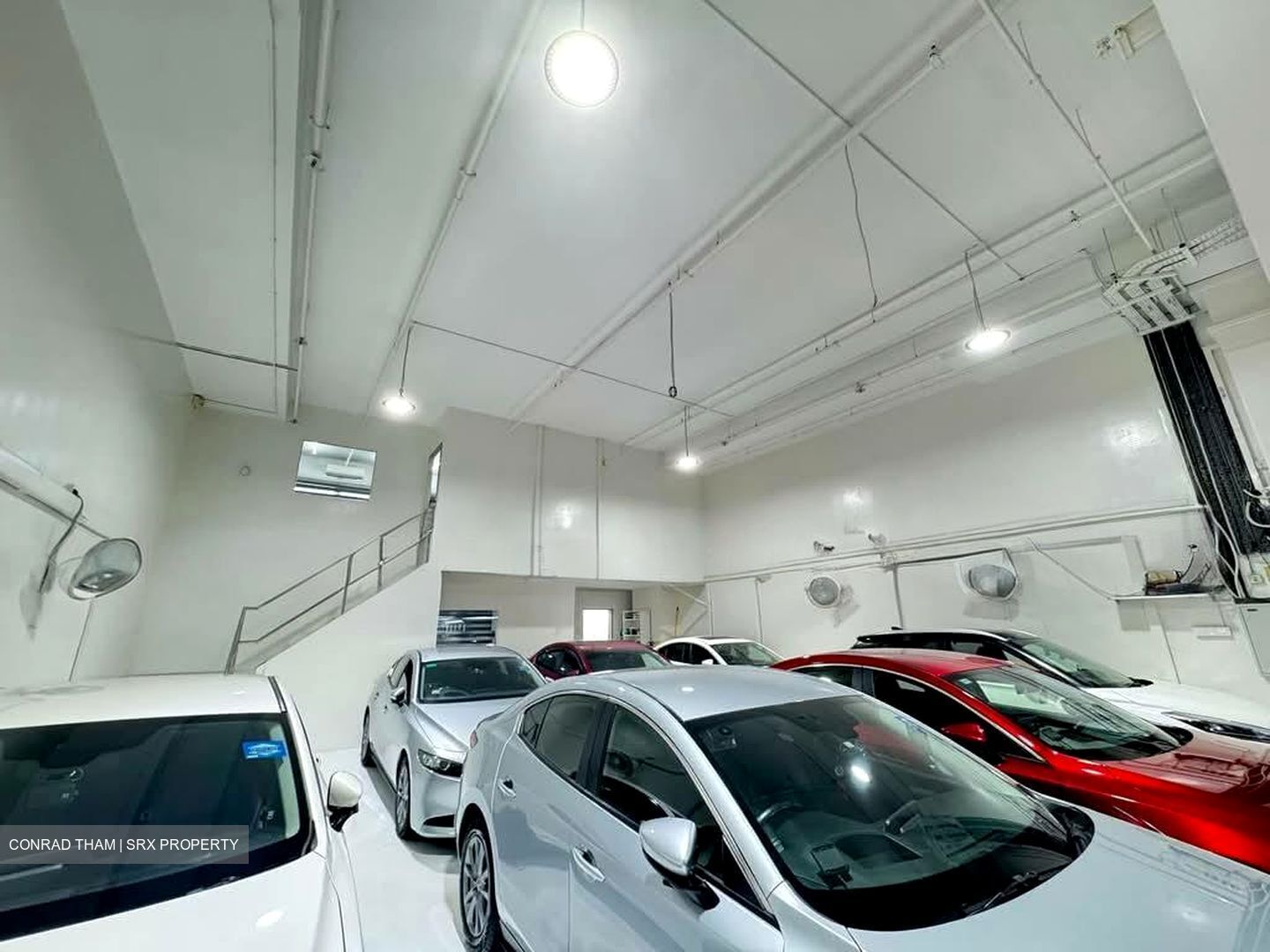 Carros Centre (D25), Factory #544617881